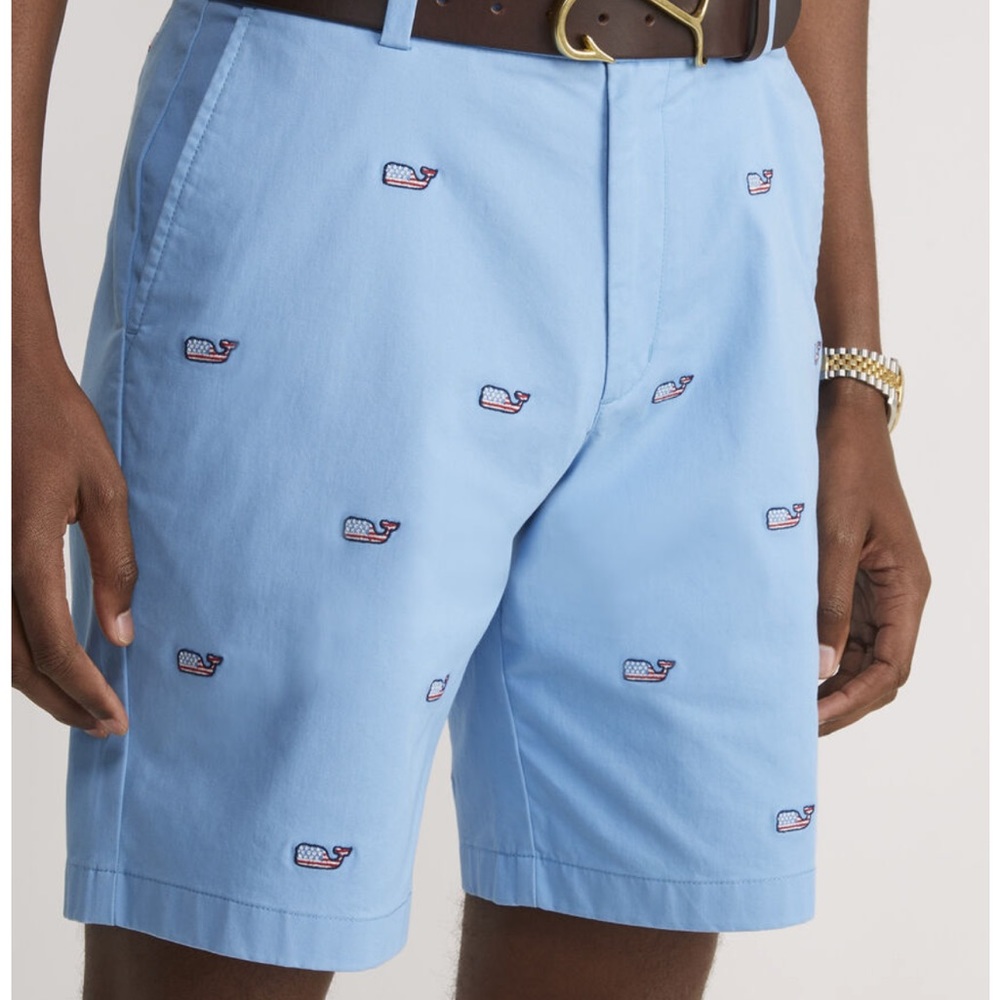 Vineyard Vines 9” Breaker Shorts with American Flag Whale NWT